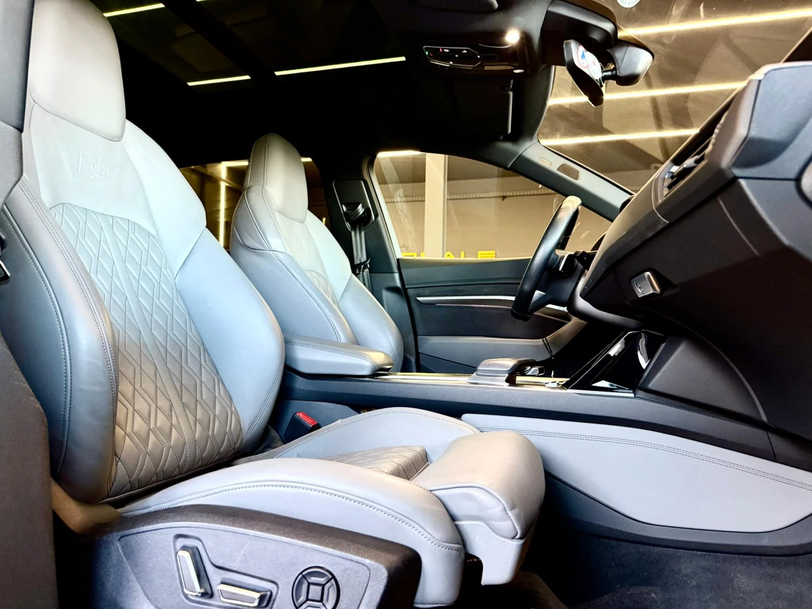 Audi E-Tron 50 * Quattro * 360 * Панорама * Лизинг, снимка 13 - Автомобили и джипове - 53738611