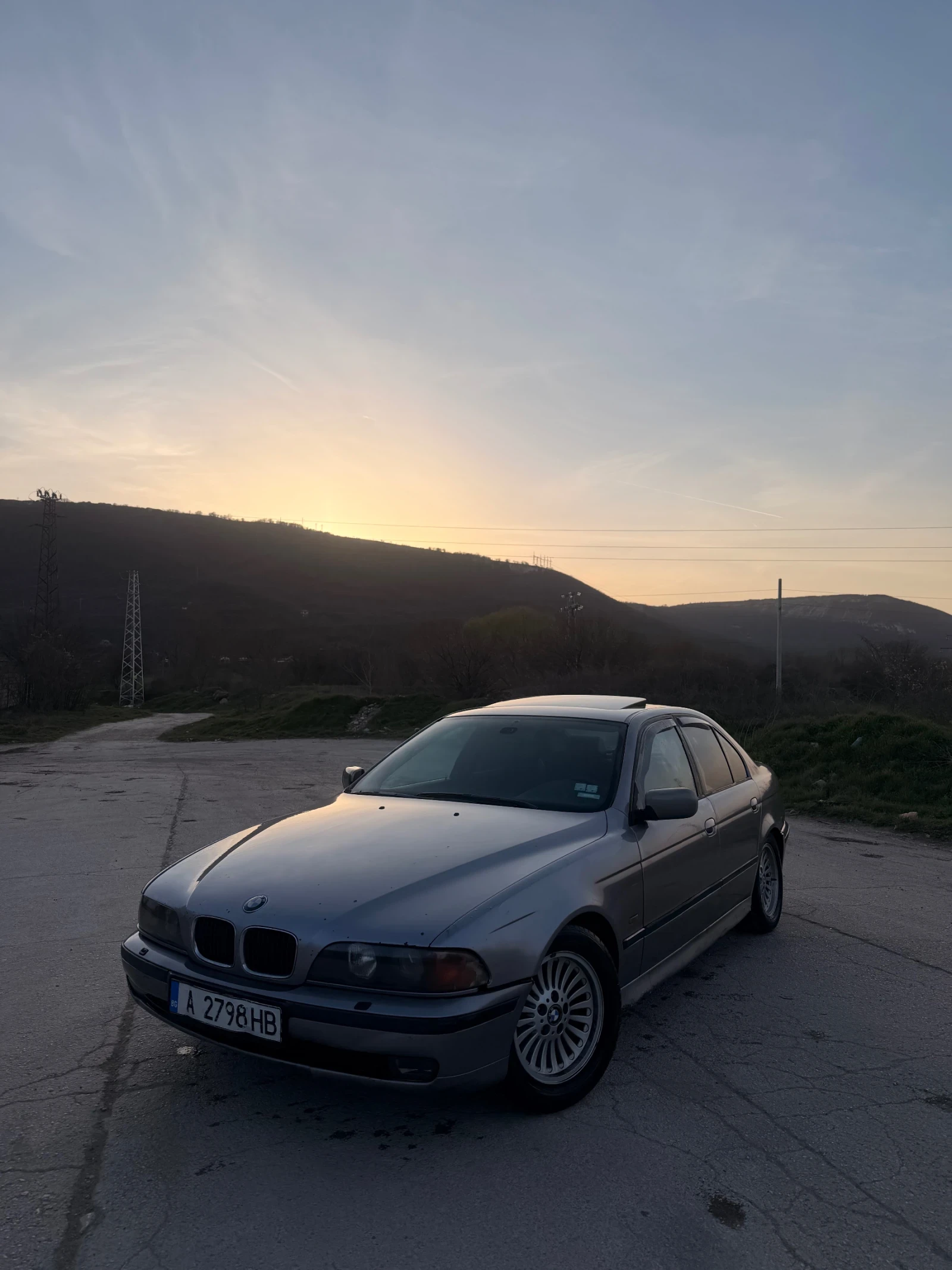 BMW 530 ТОП ТОП ЦЕНА КОЖЕНО РЕКАРО ПОДГРЕВИ И ОЩЕ  ЕКСТРИ