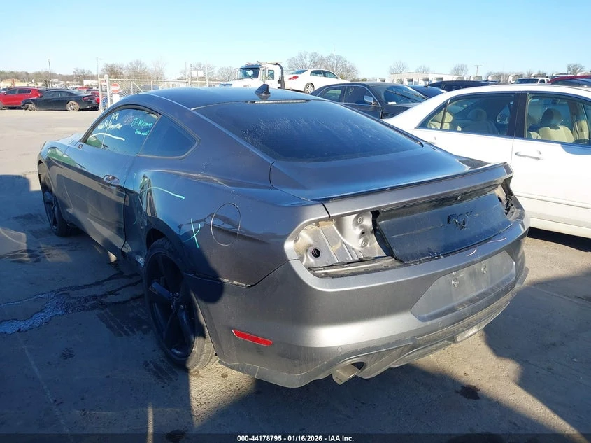Ford Mustang 2.3l Ecoboost Fastback, снимка 6 - Автомобили и джипове - 54002346