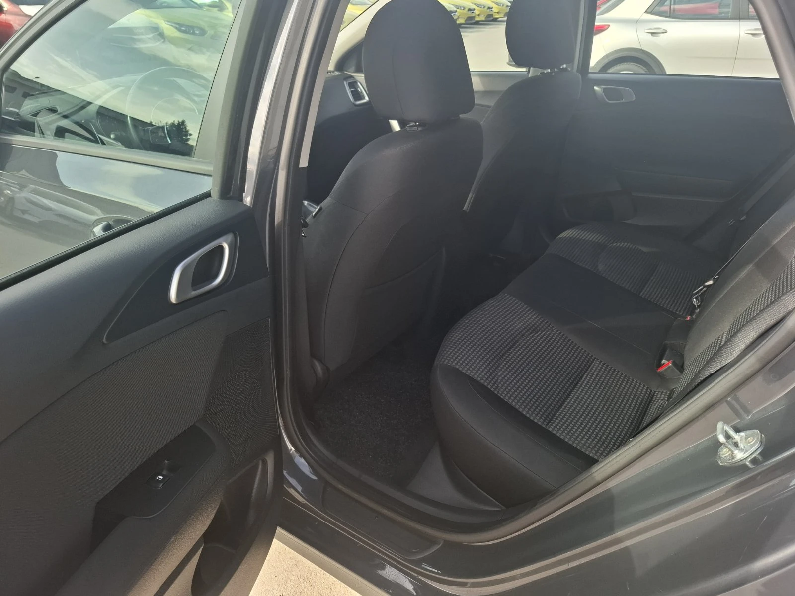 Kia Ceed 1.5 T-gdi Comfort Гаранция, снимка 7 - Автомобили и джипове - 54043930