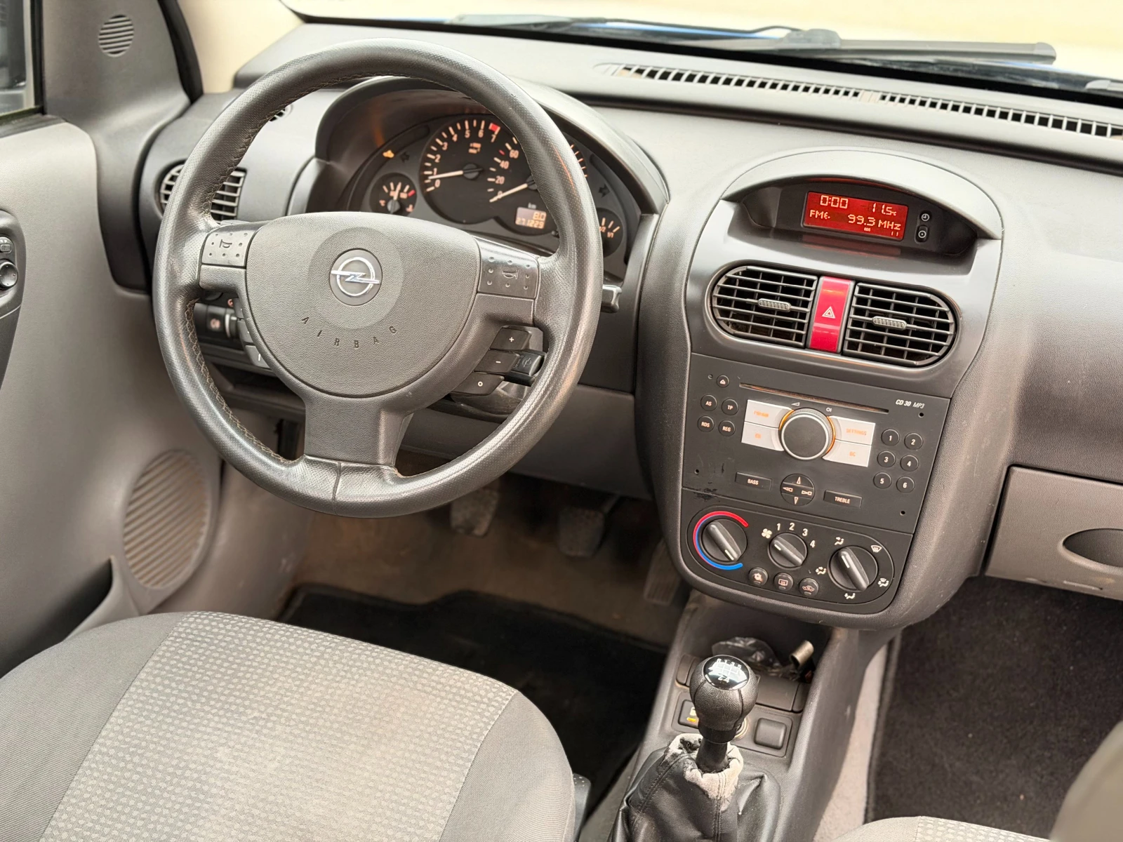 Opel Combo 1.6 CNG | TOUR | ФАБРИЧЕН МЕТАН, снимка 9 - Автомобили и джипове - 54360415