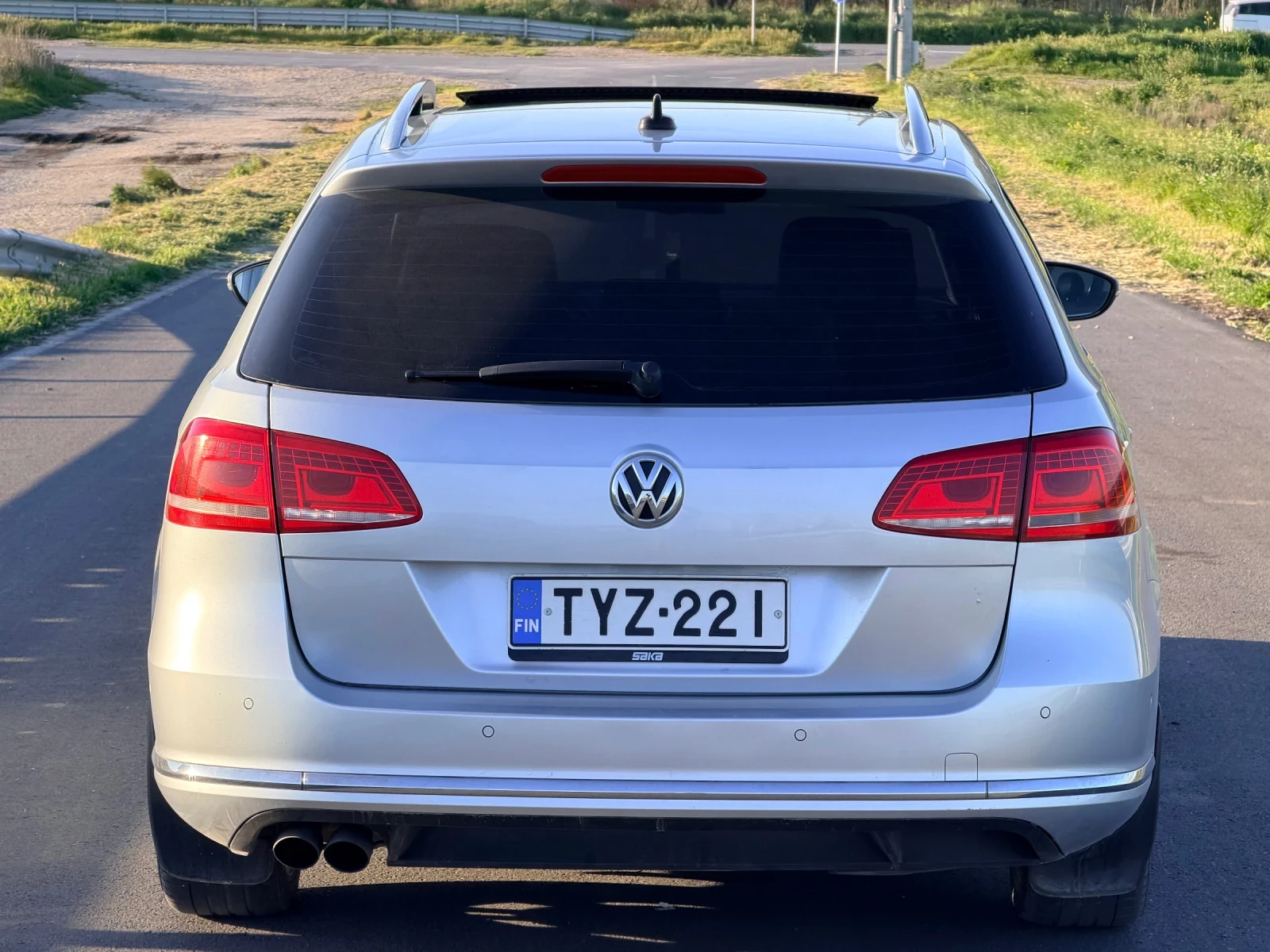 VW Passat 2.0TDI Highline, снимка 7 - Автомобили и джипове - 54429839