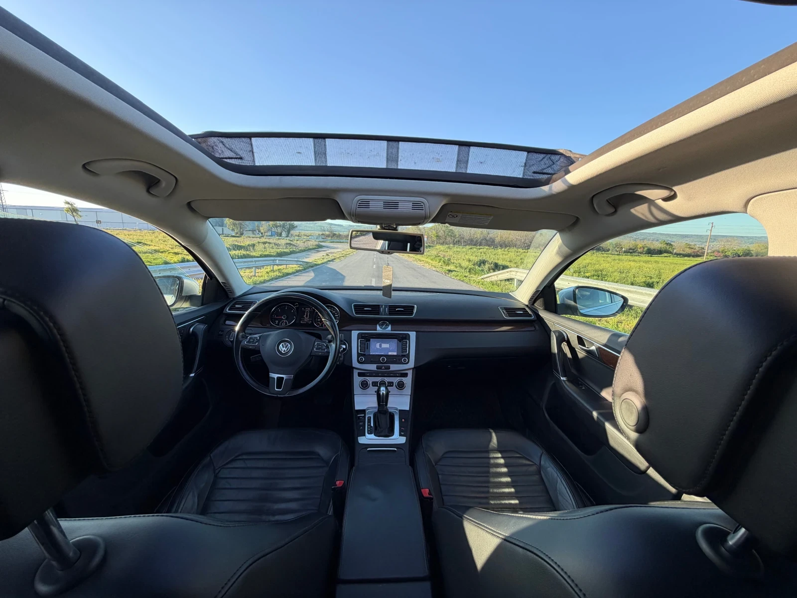 VW Passat 2.0TDI Highline, снимка 11 - Автомобили и джипове - 54429839
