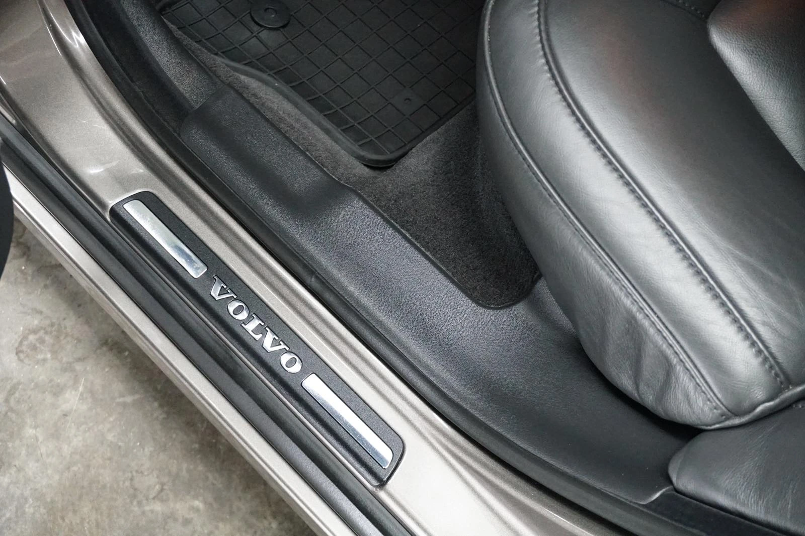 Volvo S80, снимка 10 - Автомобили и джипове - 54577169