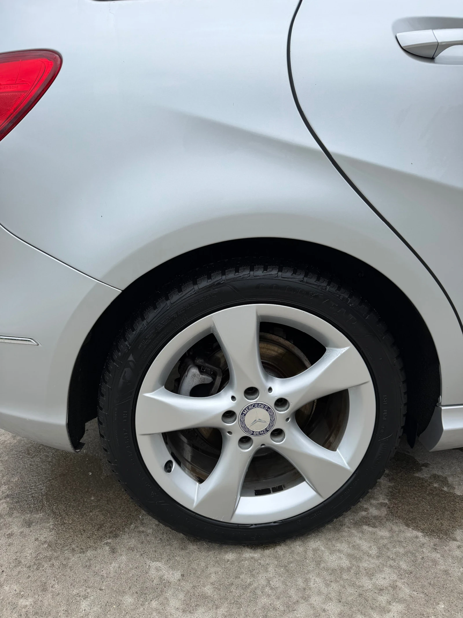 Mercedes-Benz B 180 AMG, снимка 4 - Автомобили и джипове - 54650435
