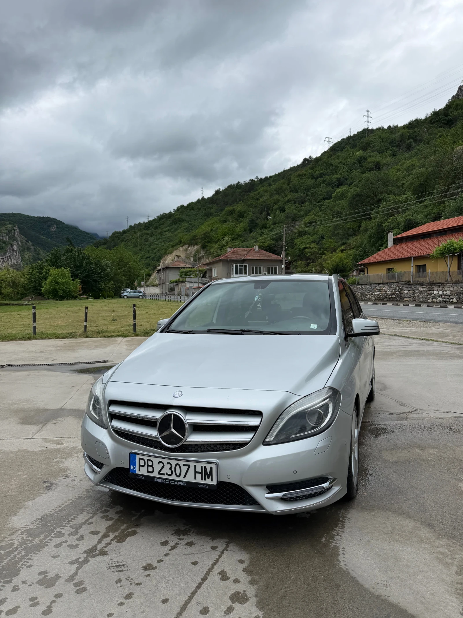 Mercedes-Benz B 180 AMG