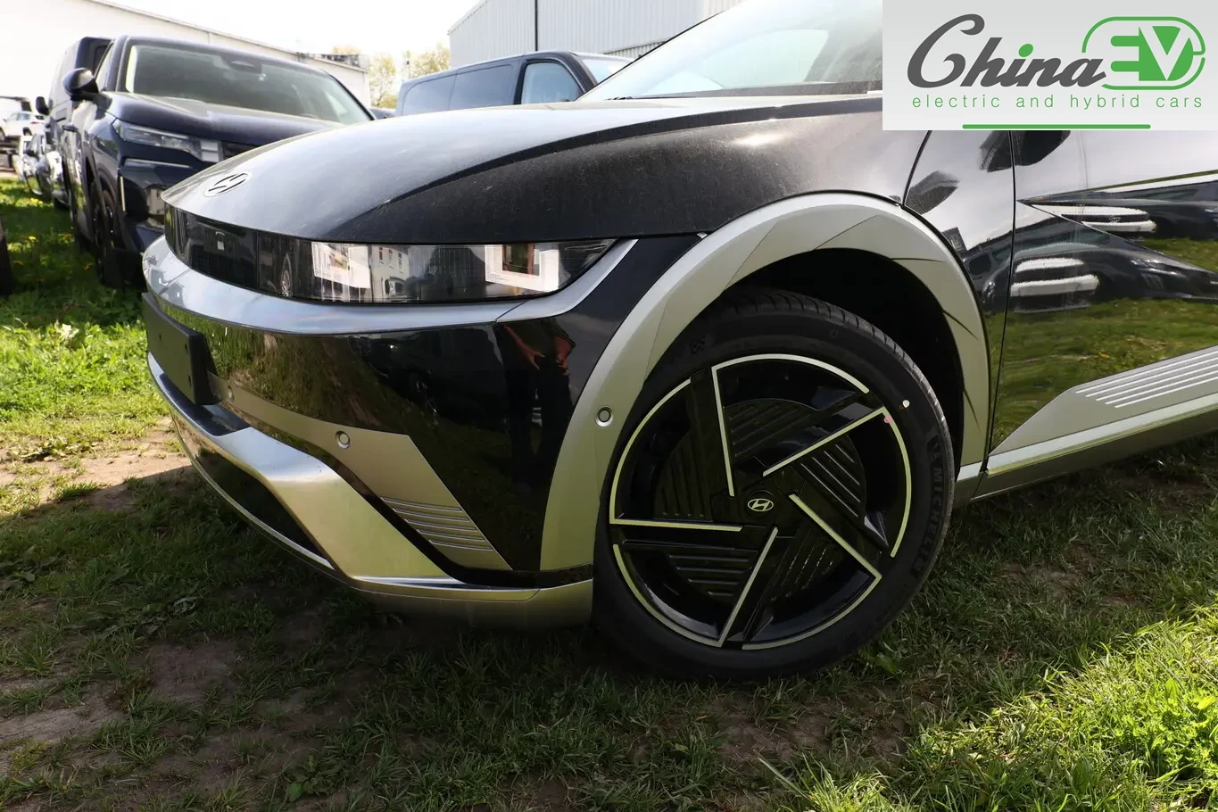 Hyundai Ioniq 5 Uniq 84kWh model 26, снимка 2 - Автомобили и джипове - 54701215