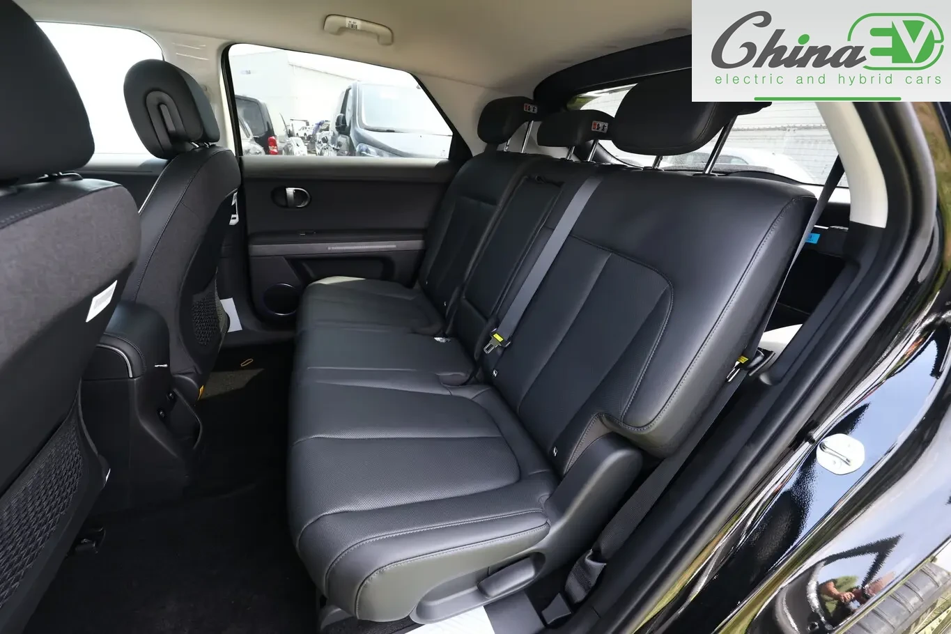 Hyundai Ioniq 5 Uniq 84kWh model 26, снимка 11 - Автомобили и джипове - 54701215