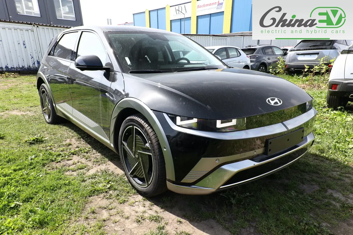 Hyundai Ioniq 5 Uniq 84kWh model 26