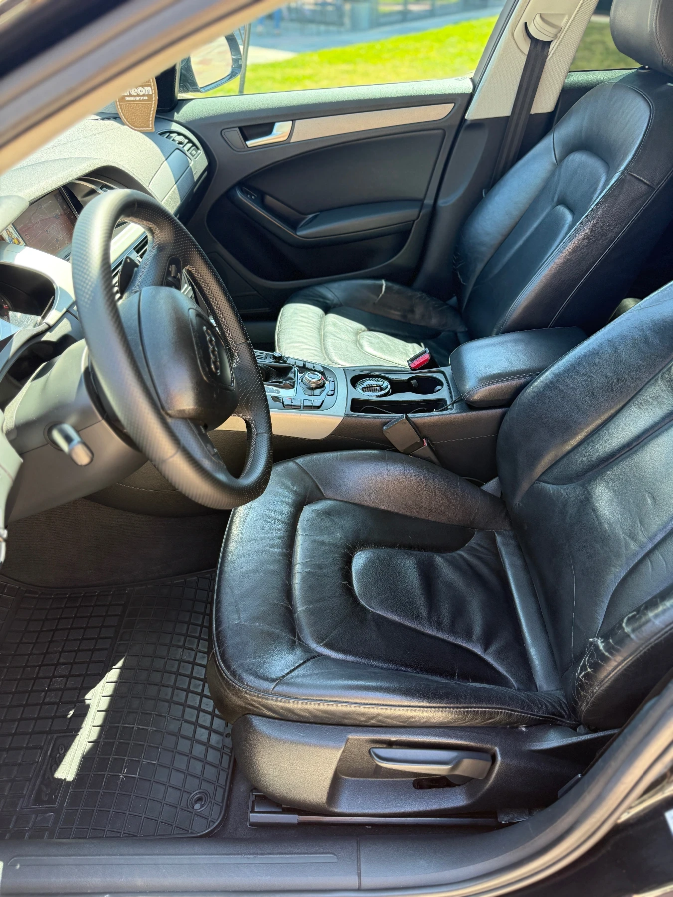 Audi A4 B8 2.0TDI, снимка 10 - Автомобили и джипове - 54721103