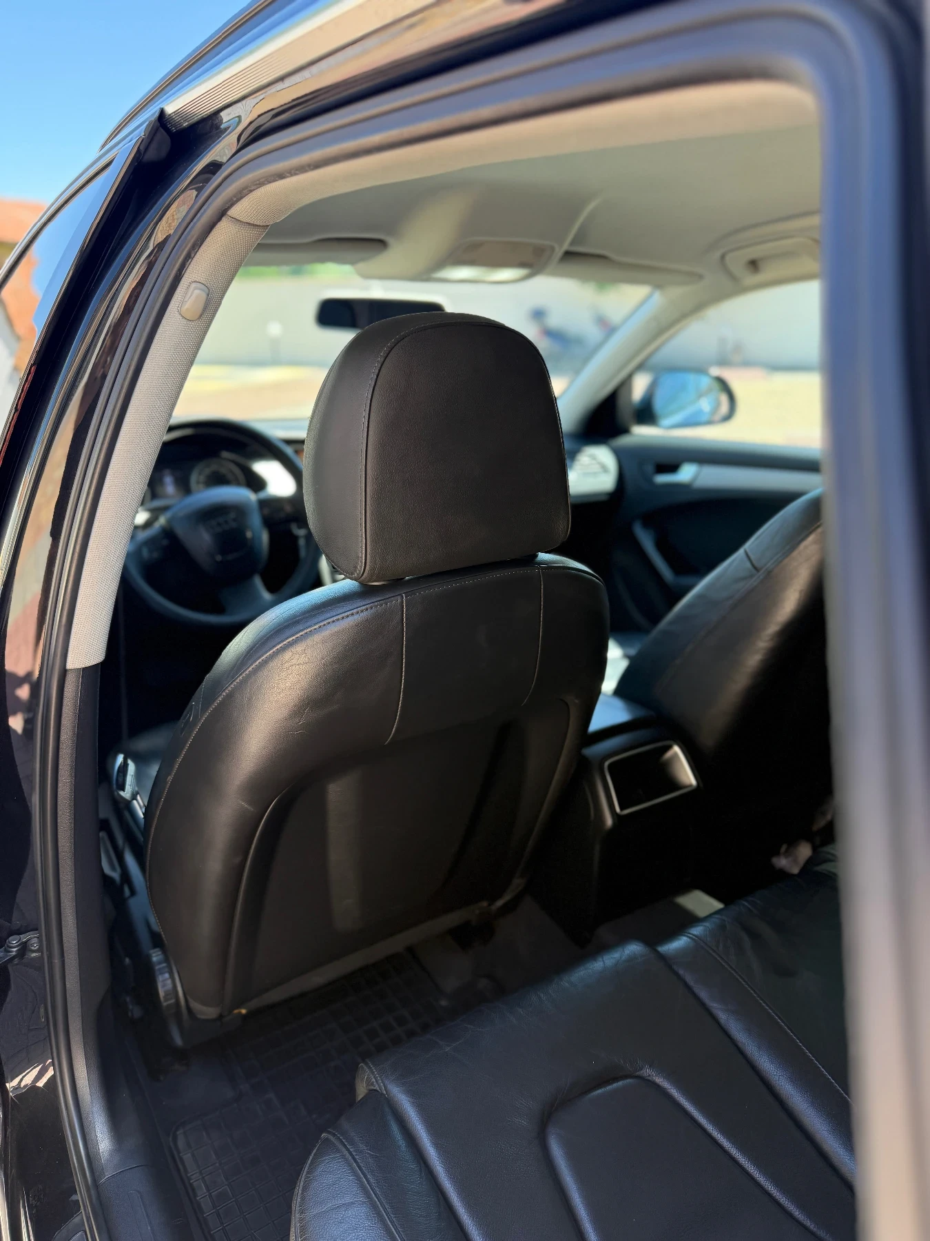 Audi A4 B8 2.0TDI, снимка 14 - Автомобили и джипове - 54721103