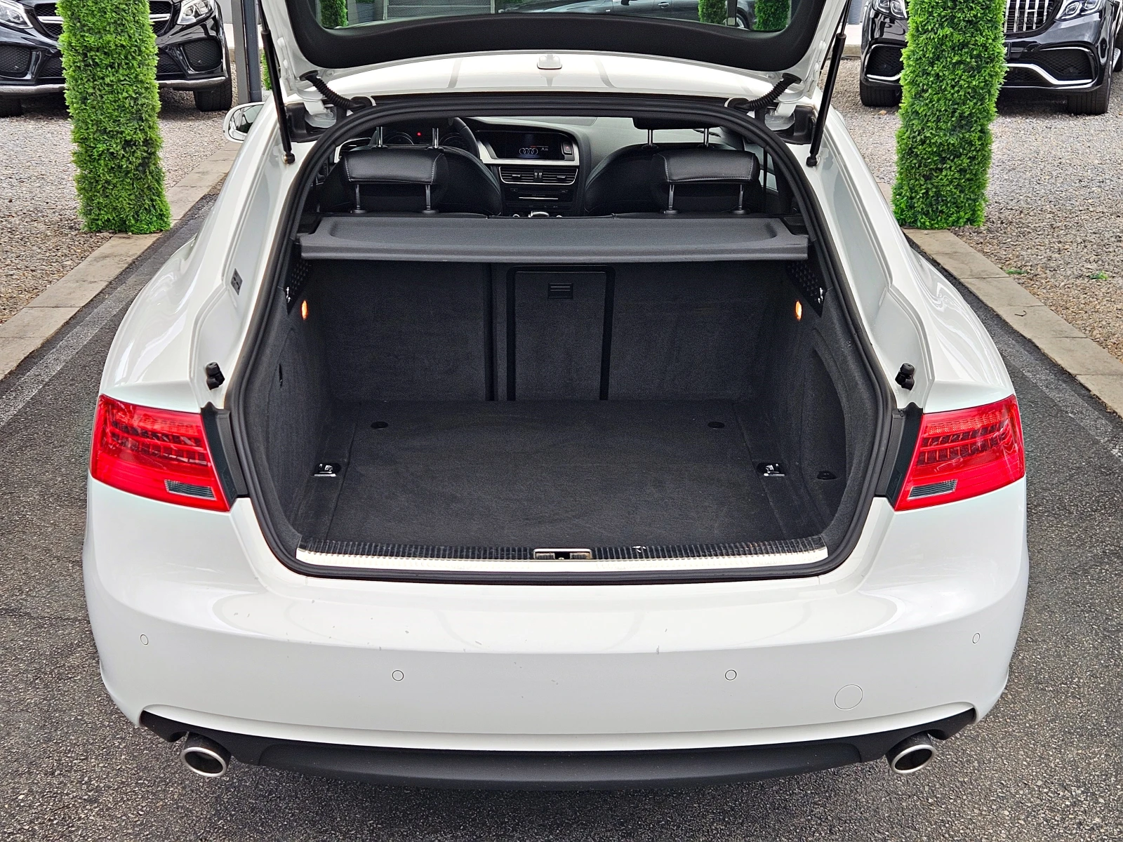 Audi A5 S-LINE/3.0TDI/FACE/ПОДГРЕВ/KEYLESS/ПЕЧКА/LIZING, снимка 8 - Автомобили и джипове - 54778315