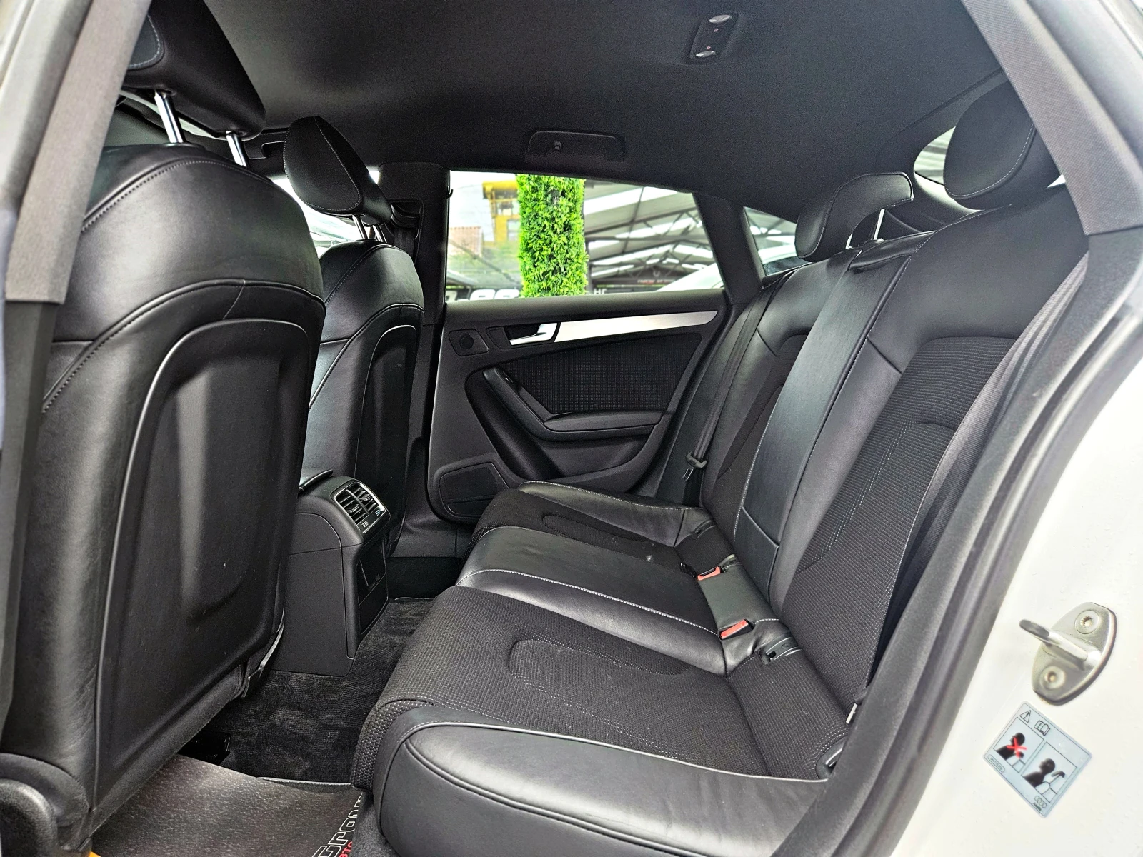Audi A5 S-LINE/3.0TDI/FACE/ПОДГРЕВ/KEYLESS/ПЕЧКА/LIZING, снимка 16 - Автомобили и джипове - 54778315