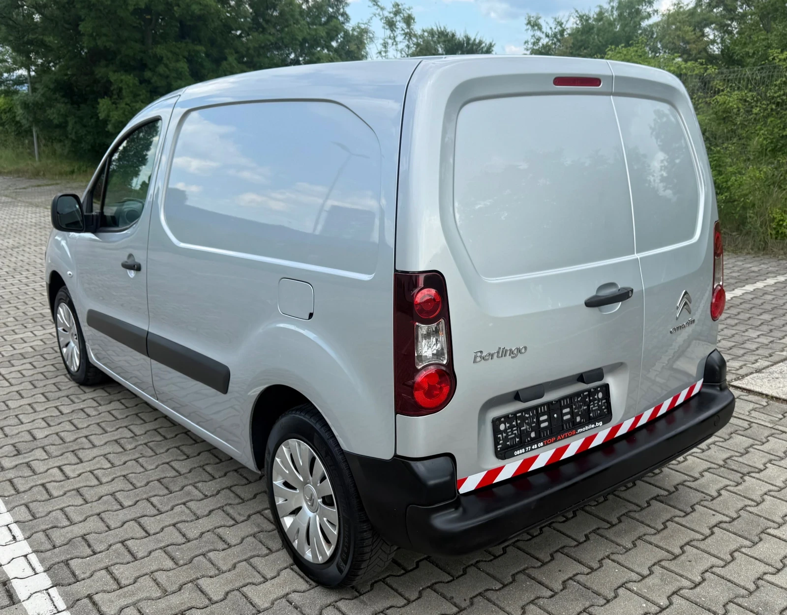 Citroen Berlingo 1.6 eHDi/75kc/КЛИМАТИК/3 места/120303км!, снимка 6 - Автомобили и джипове - 54797304