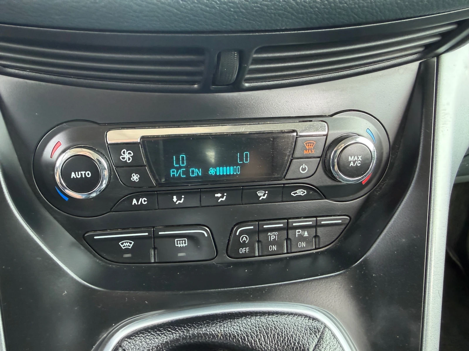 Ford C-max 1.6 TDCI ЕВРО 5, снимка 14 - Автомобили и джипове - 54809203