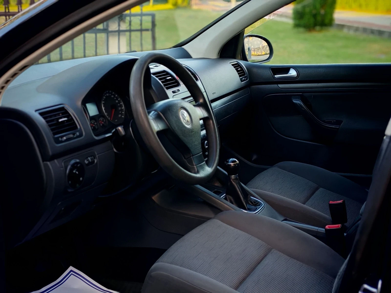 VW Golf 1.9TDI(90)* КЛИМАТРОНИК* НОВ ВНОС* , снимка 11 - Автомобили и джипове - 54896395
