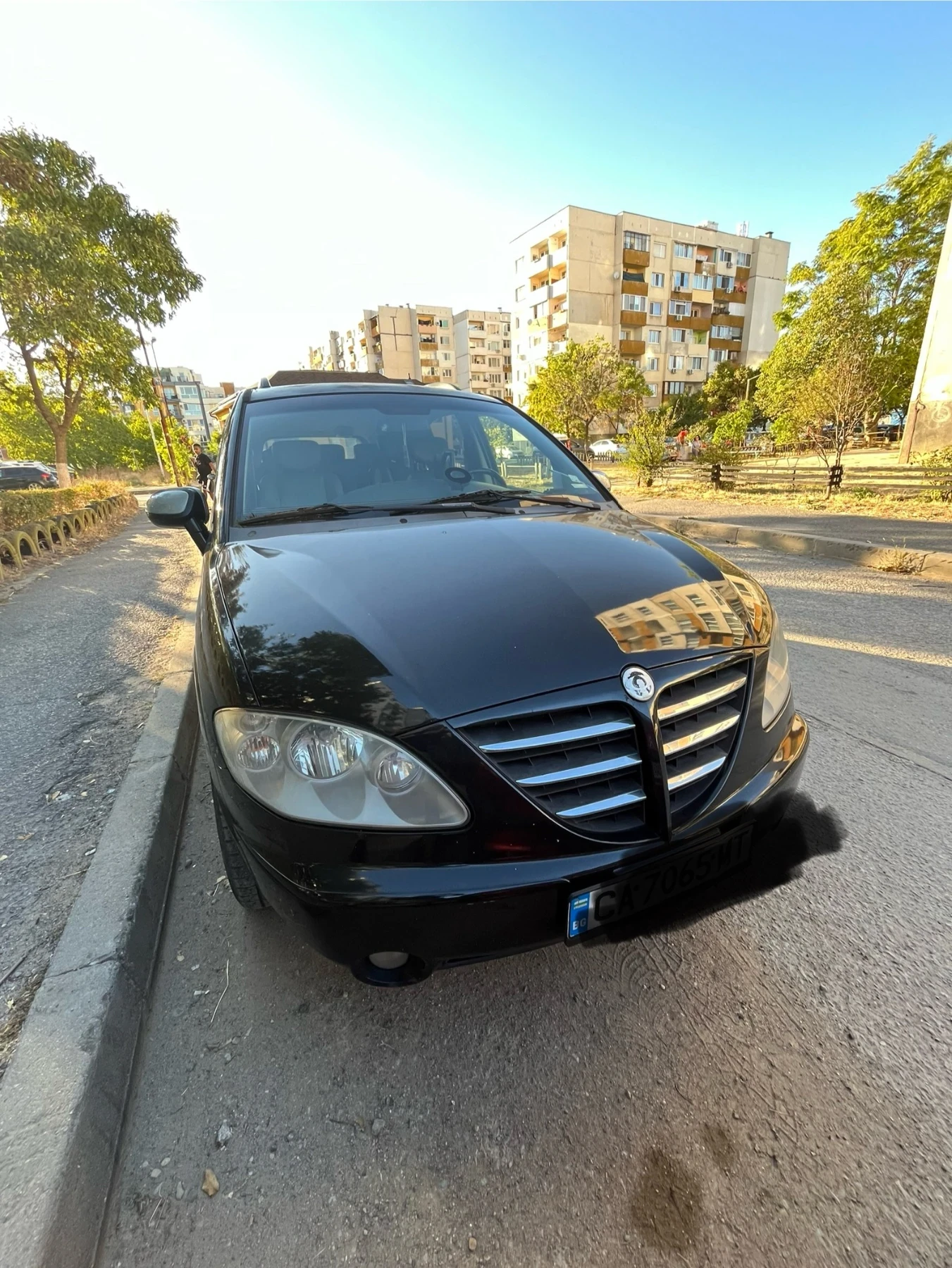 SsangYong Rodius 2.7, снимка 3 - Автомобили и джипове - 55069505