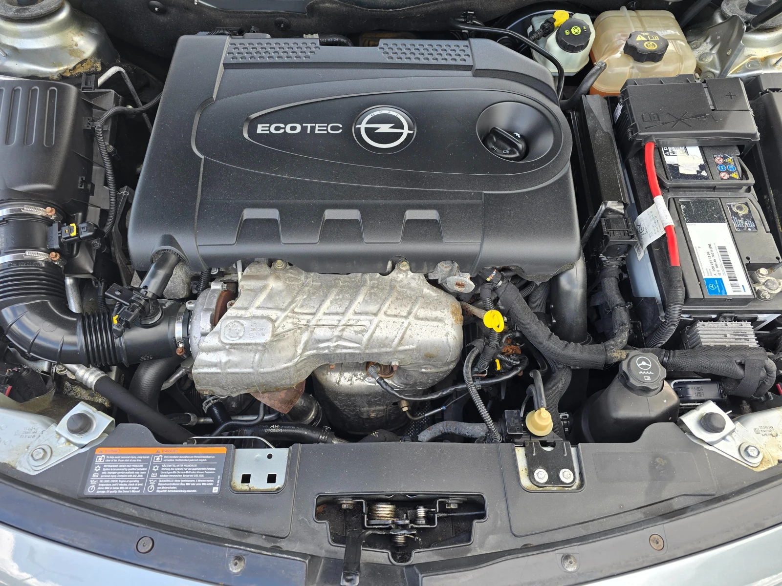 Opel Insignia 2.0CDTI ЕВРО 5! ! КЛИМАТРОНИК, снимка 16 - Автомобили и джипове - 55256515