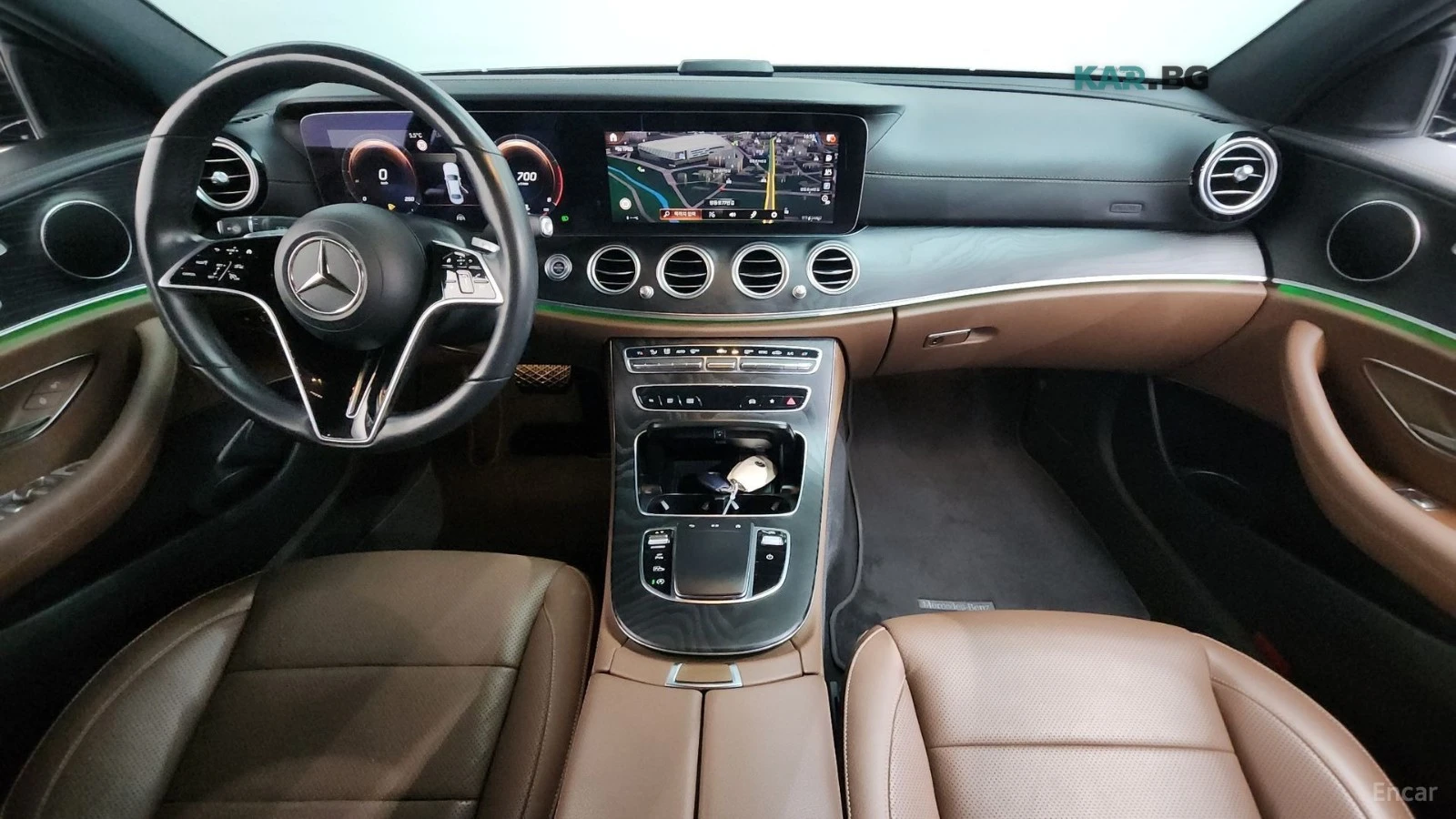 Mercedes-Benz E 250 AMG* HUD* КОЖА* НАВИ* ОБДУХВ, снимка 5 - Автомобили и джипове - 55303967
