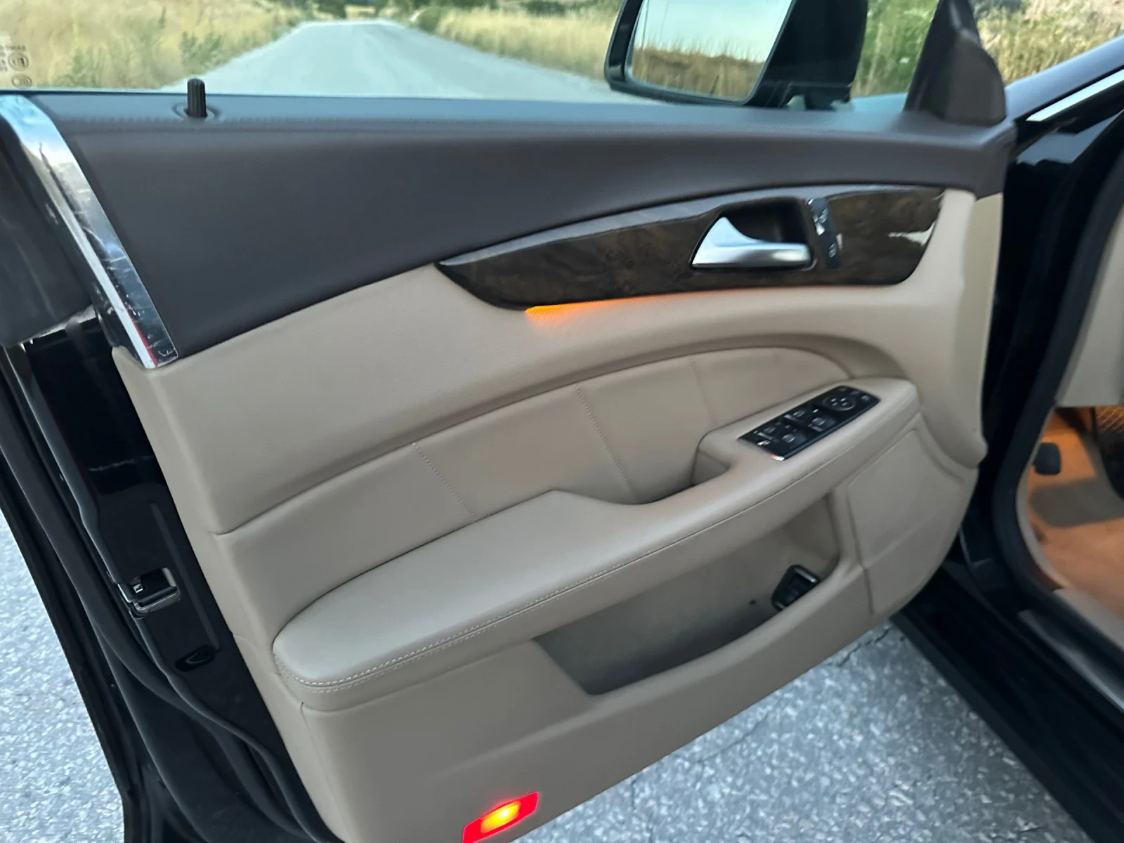 Mercedes-Benz CLS 350, снимка 12 - Автомобили и джипове - 55305154