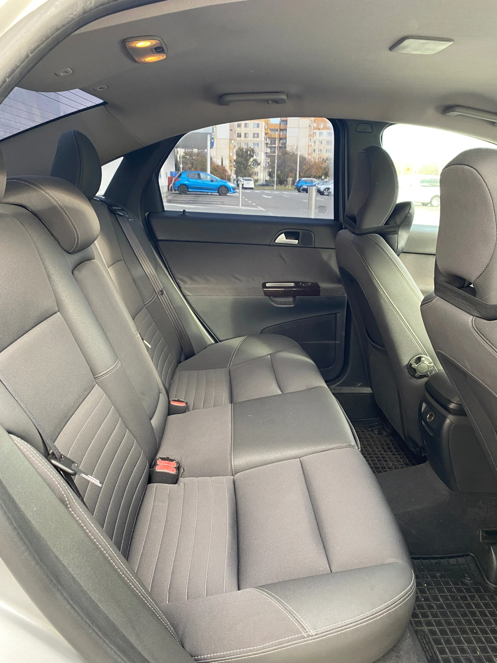 Volvo S40 2.0 HDI, снимка 6 - Автомобили и джипове - 55327523
