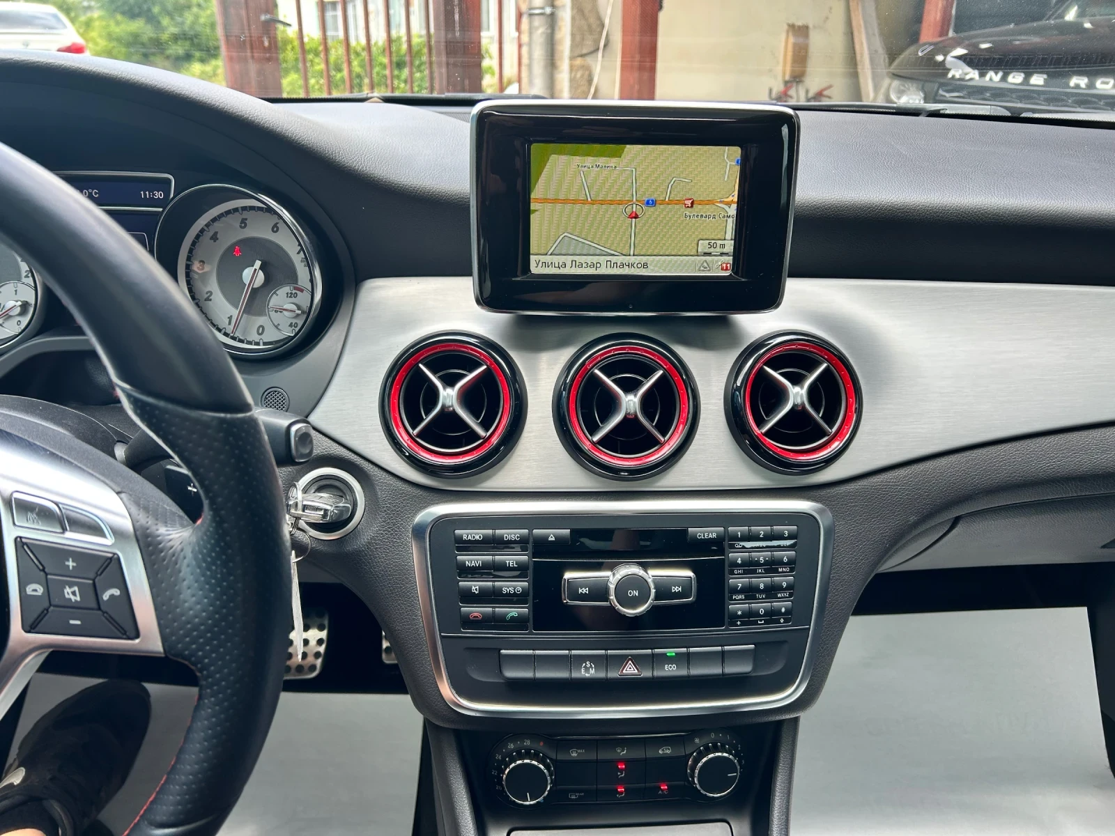 Mercedes-Benz CLA 250 AMG Premium 4MATIC, снимка 11 - Автомобили и джипове - 55698505