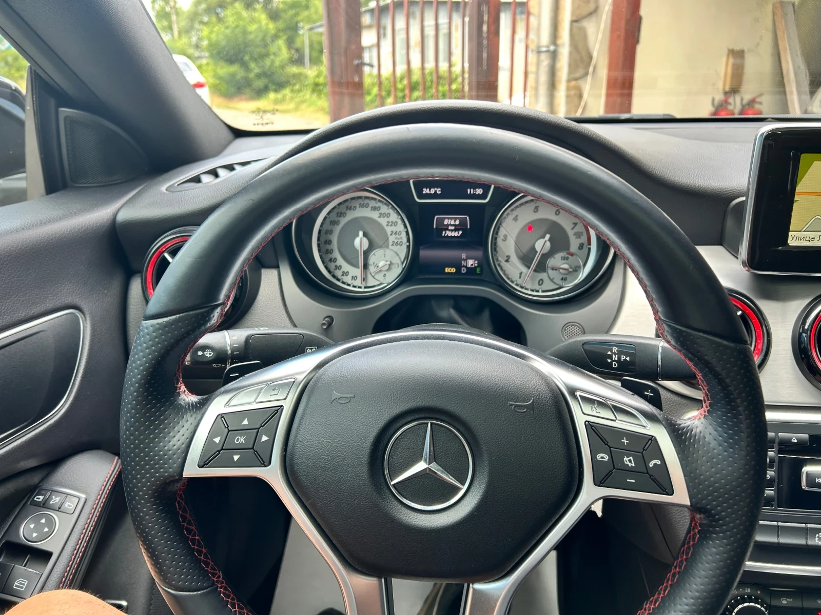 Mercedes-Benz CLA 250 AMG Premium 4MATIC, снимка 10 - Автомобили и джипове - 55698505