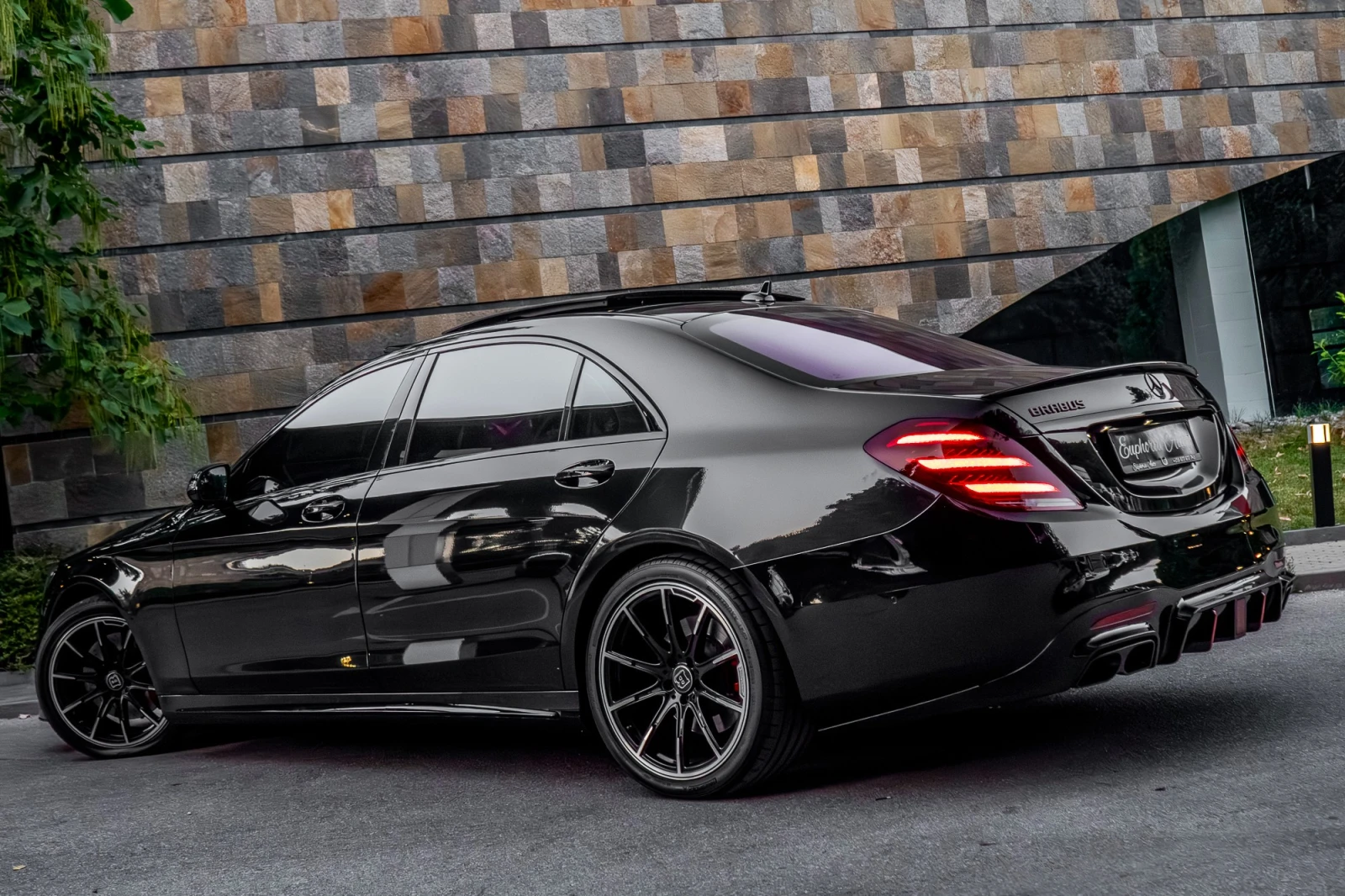 Mercedes-Benz S 500 L* 4MATIC* BRABUS LIMITED* EXCLUSIVE* PANO* 3XTV, снимка 4 - Автомобили и джипове - 55781488