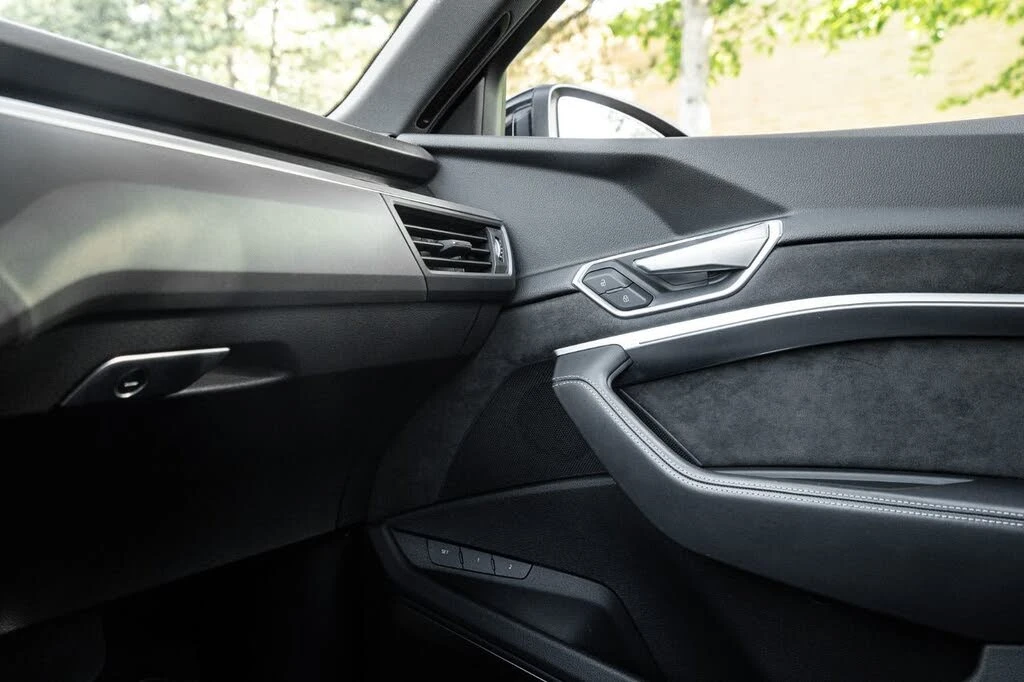 Audi E-Tron TechniK AWD | Bang&O| 360| VIRTUAL COCKPIT | Mobile.bg � ����������� 11