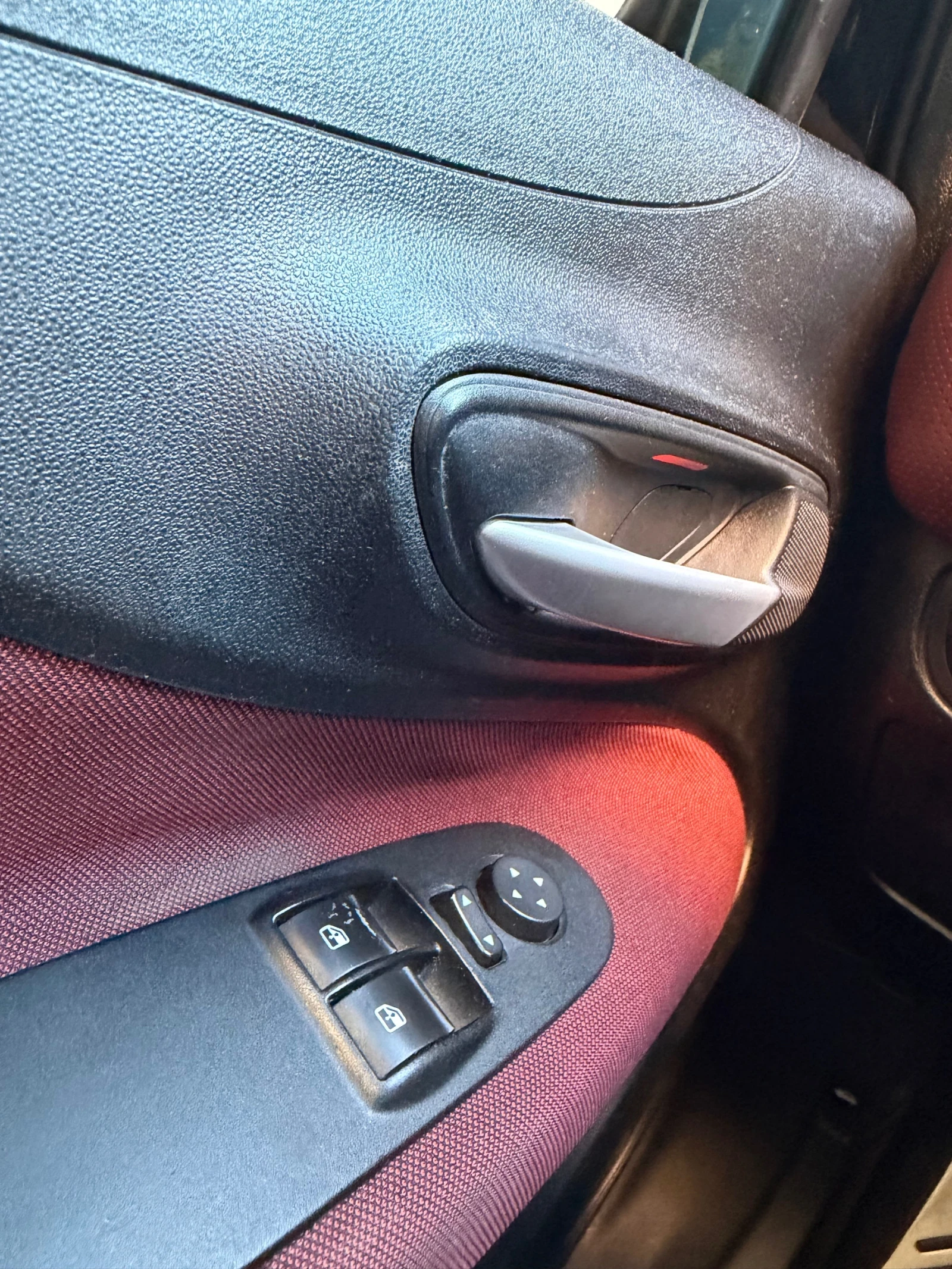 Fiat Punto 2011, снимка 7 - Автомобили и джипове - 56553729