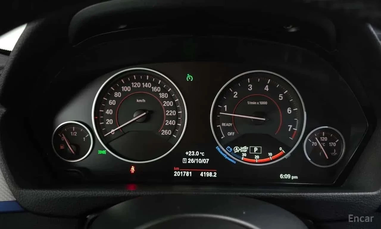 BMW 320, снимка 8 - Автомобили и джипове - 56685875