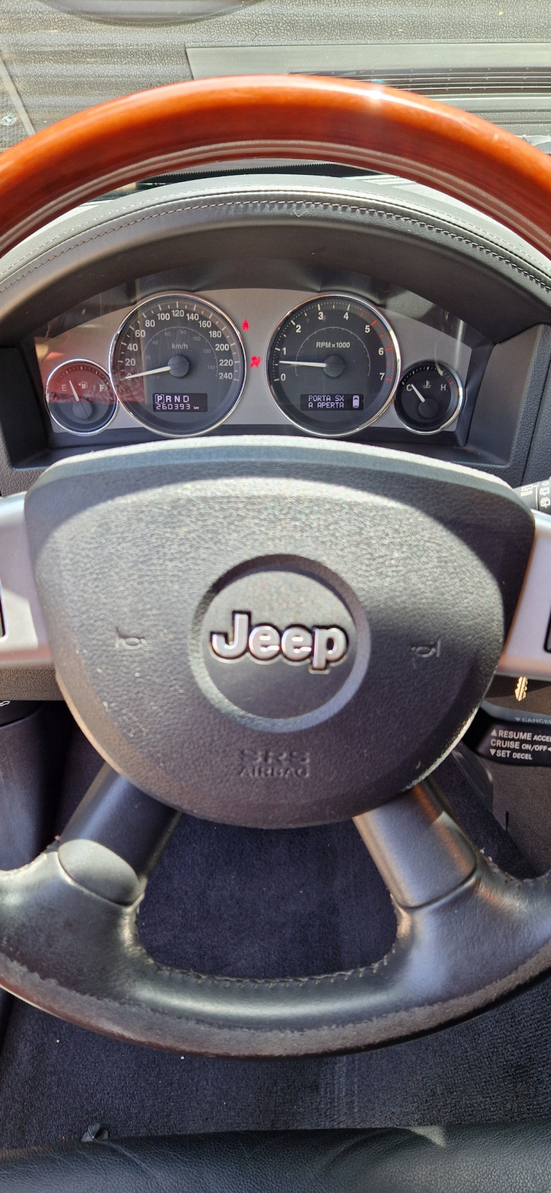 Jeep Grand cherokee 3.0 CRDi 4WD (218 Hp), снимка 9 - Автомобили и джипове - 46427956