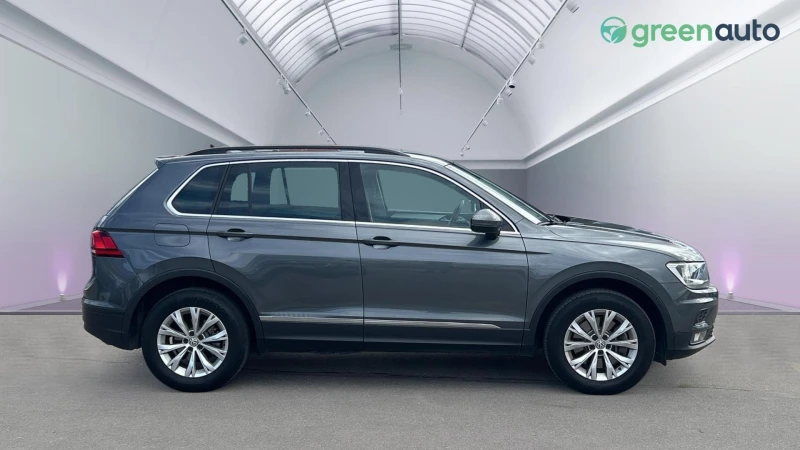 VW Tiguan 2.0 TSi 4 Motion, снимка 4 - Автомобили и джипове - 47284642