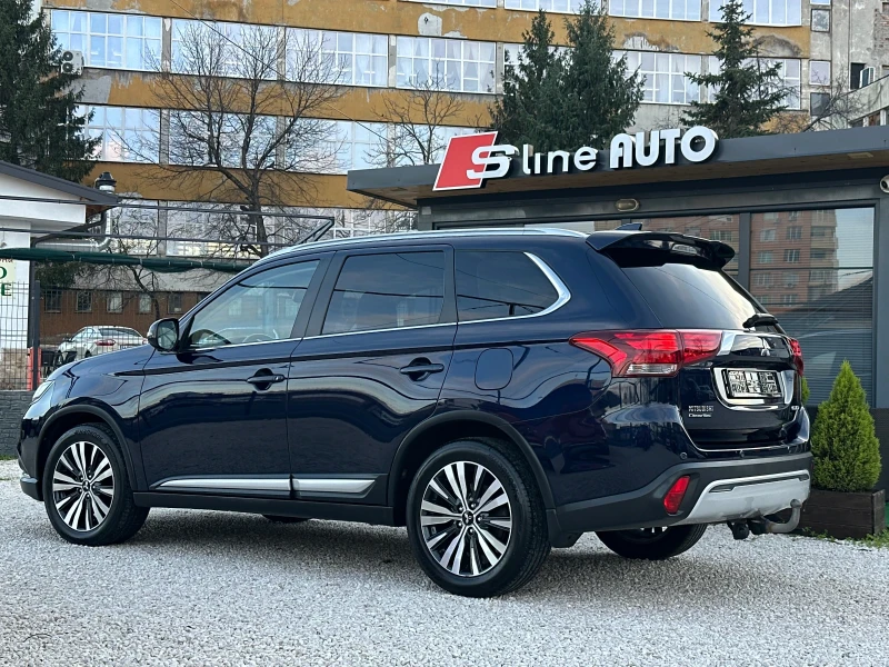 Mitsubishi Outlander Diamant Ed?t?on* 4WD* 360-Камера* Full Led* , снимка 2 - Автомобили и джипове - 52652397