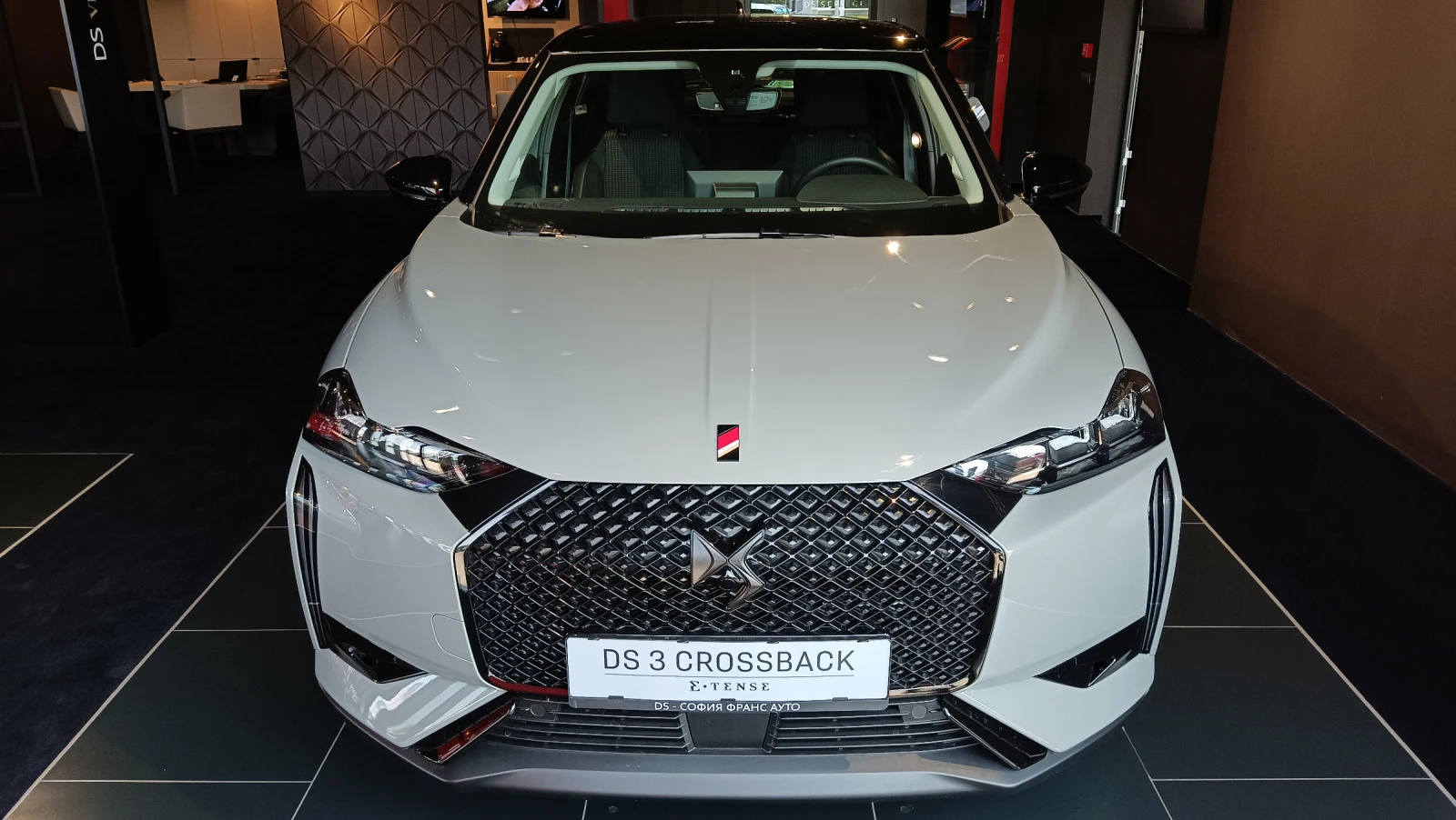 DS DS 3 НОВ E-TENSE 156 hp MY23 PERFORMANCE LINE - изображение 2