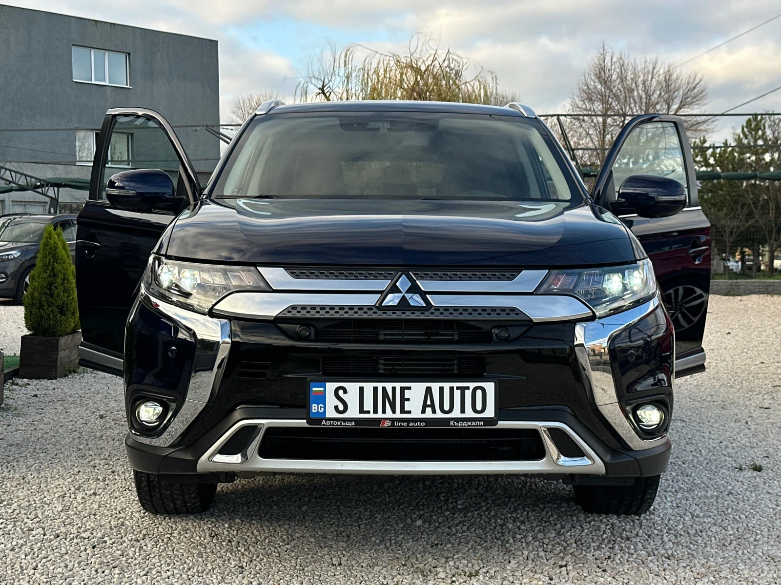 Mitsubishi Outlander Diamant Ed?t?on* 4WD* 360-* Full Led*  | Mobile.bg   3