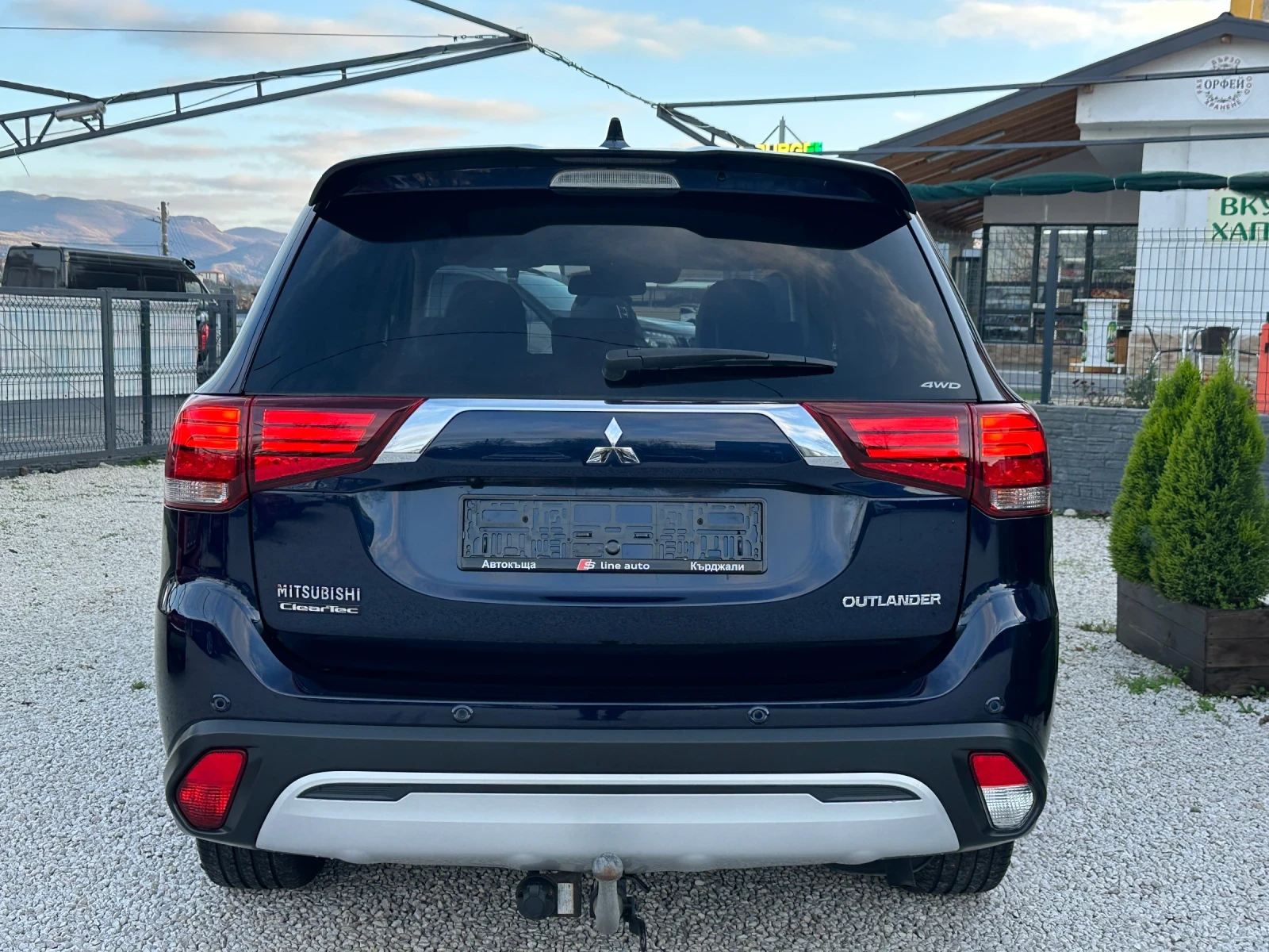 Mitsubishi Outlander Diamant Ed?t?on* 4WD* 360-* Full Led*  | Mobile.bg   6