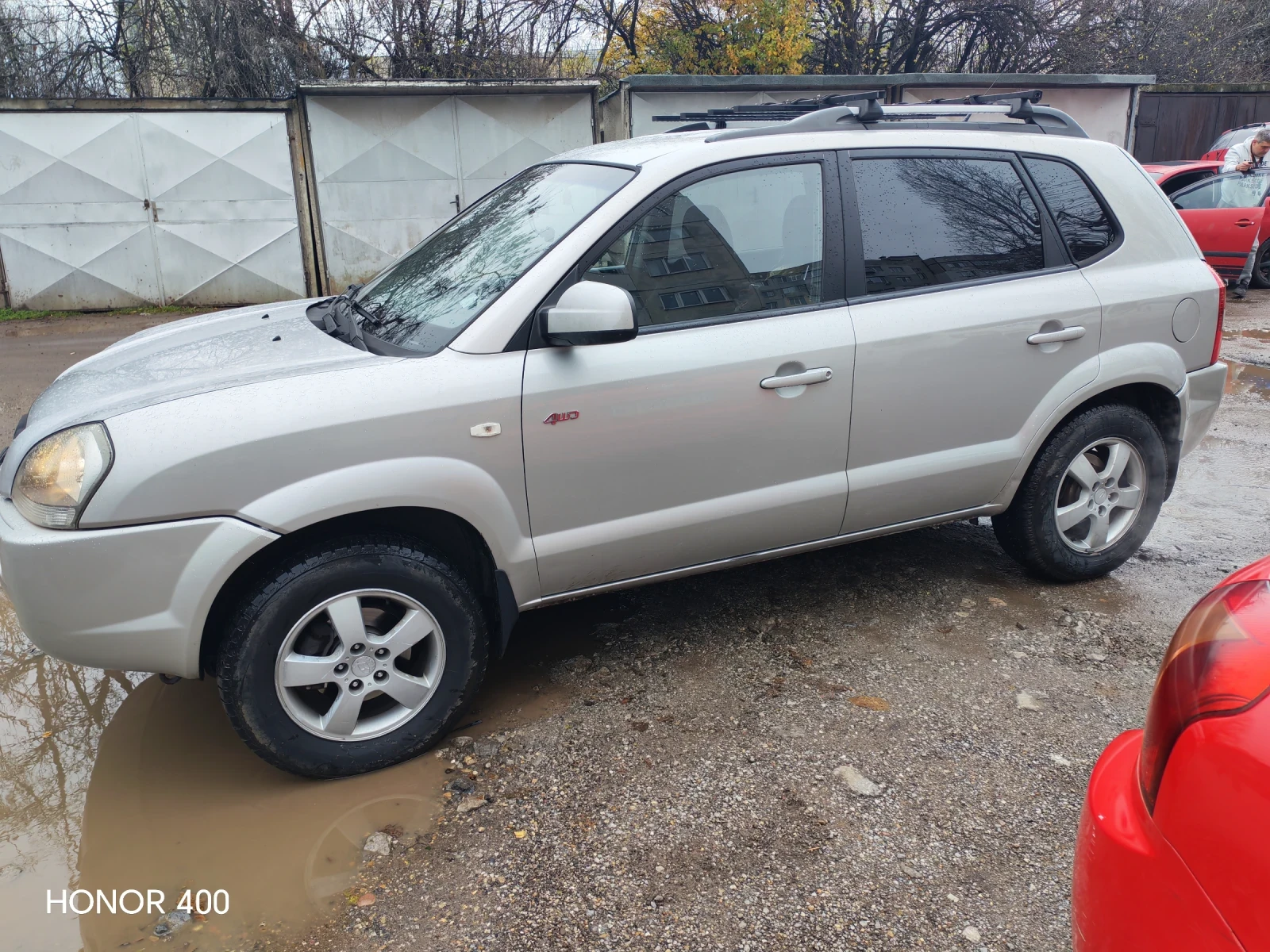 Hyundai Tucson 2.0  CRDI - изображение 2