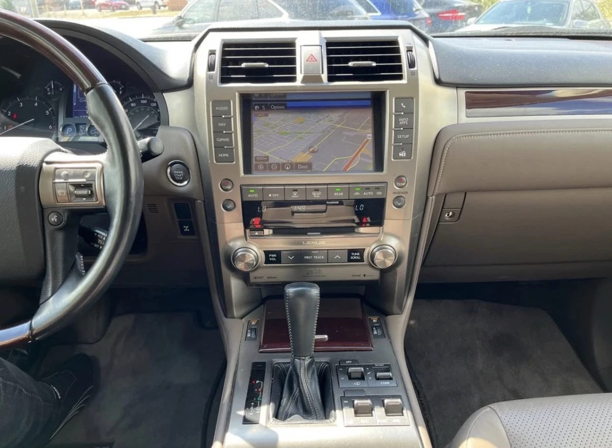 Lexus GX 460 Premium * 4WD * Сервизна История * Carfax * , снимка 11 - Автомобили и джипове - 53808988