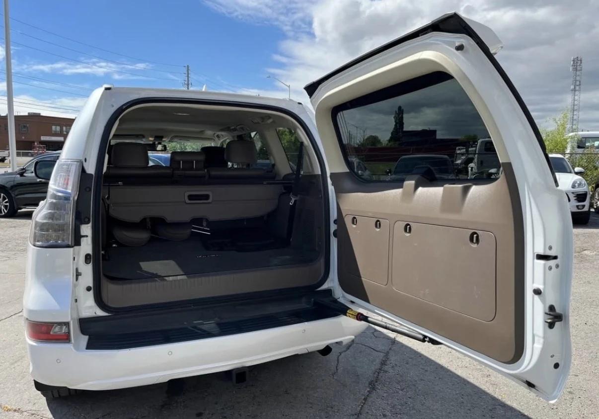 Lexus GX 460 Premium * 4WD * Сервизна История * Carfax * , снимка 8 - Автомобили и джипове - 53808988