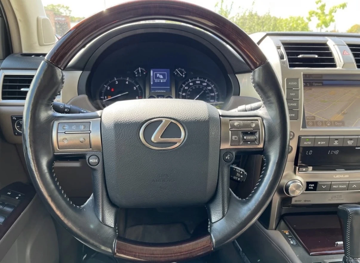 Lexus GX 460 Premium * 4WD * Сервизна История * Carfax * , снимка 9 - Автомобили и джипове - 53808988
