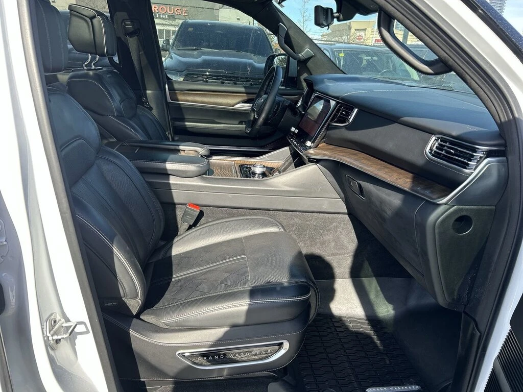 Jeep Grand Wagoneer  II MULTIPLE TOUCHSCREEN /�����/����/360/������!! | Mobile.bg � ����������� 16
