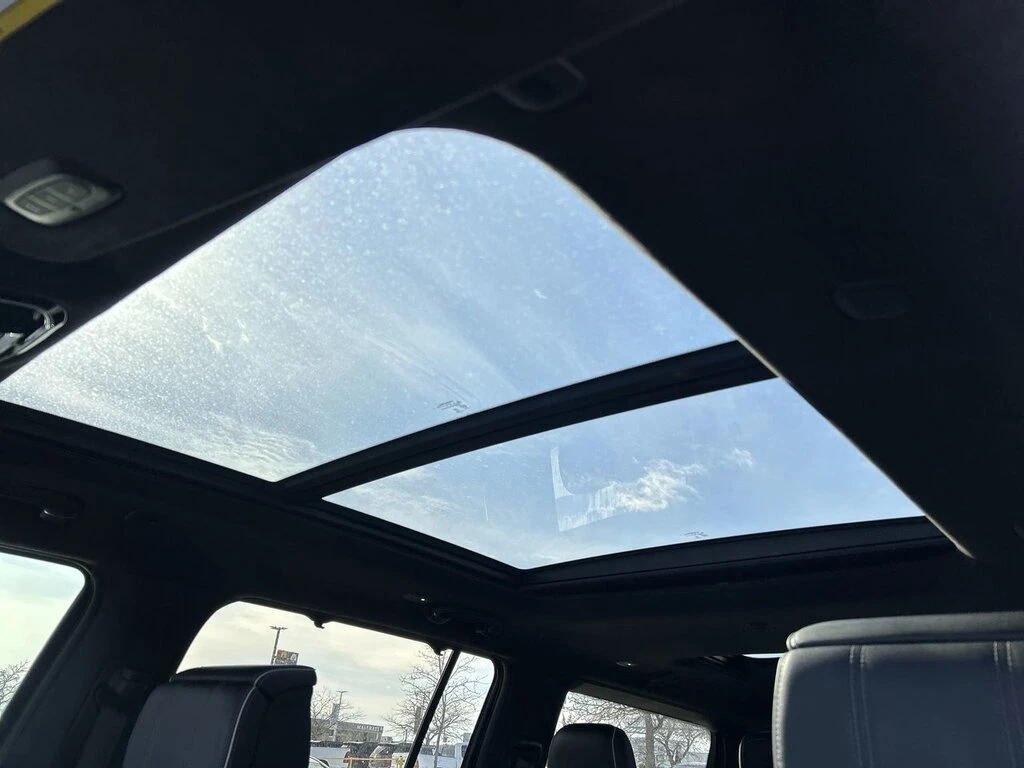 Jeep Grand Wagoneer  II MULTIPLE TOUCHSCREEN /�����/����/360/������!! | Mobile.bg � ����������� 17