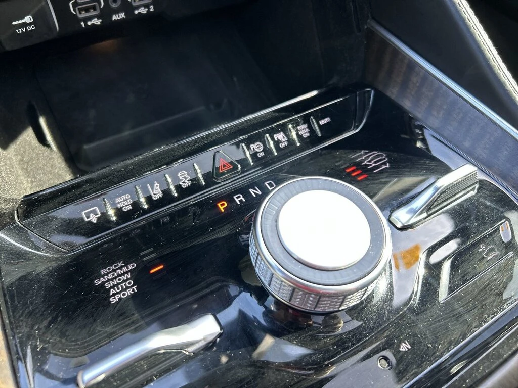 Jeep Grand Wagoneer  II MULTIPLE TOUCHSCREEN /�����/����/360/������!! | Mobile.bg � ����������� 13