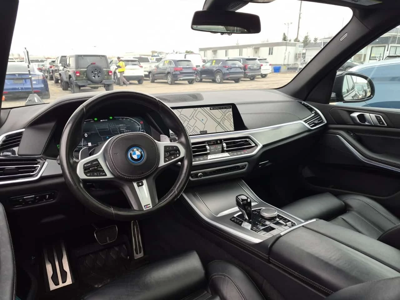 BMW X5 xDrive45e/360 CAM/ПАНОРАМА/ДВА КЛЮЧА, снимка 9 - Автомобили и джипове - 54116640