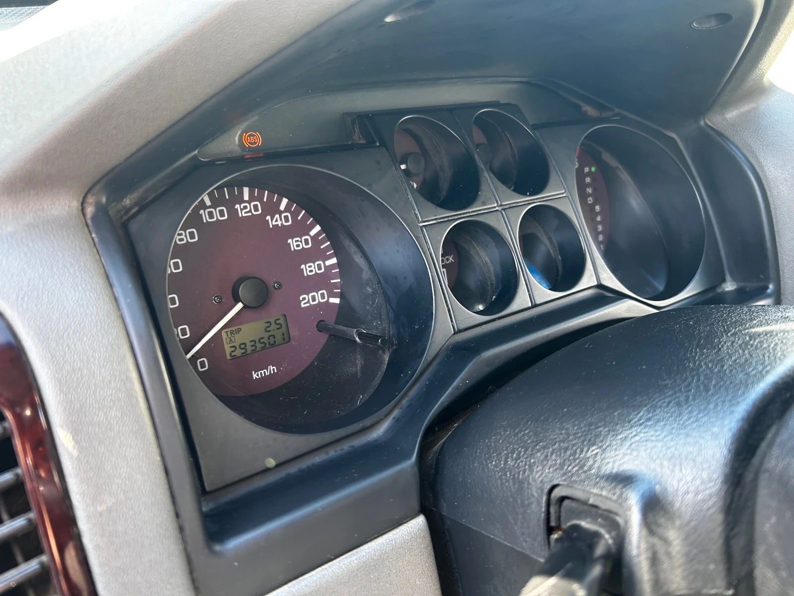 Mitsubishi Pajero 3.2 DID Къса база, снимка 7 - Автомобили и джипове - 54768636