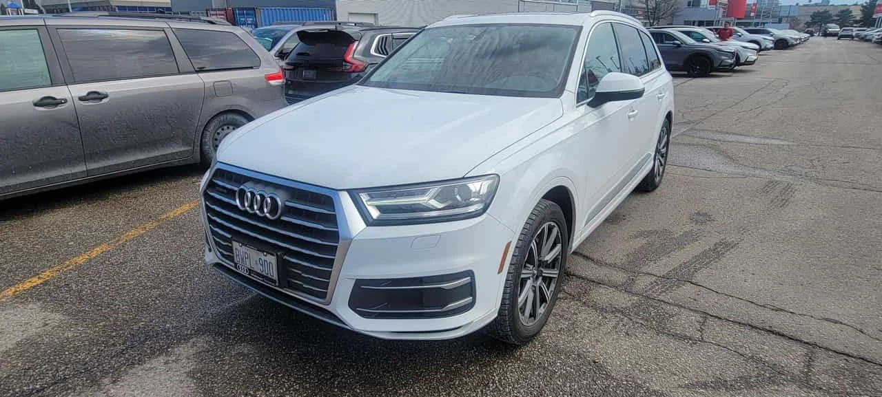 Audi Q7 QUATTRO * ГЛАВНО ПРЕДСТАВИТЕЛСТВО НА HONDA* 