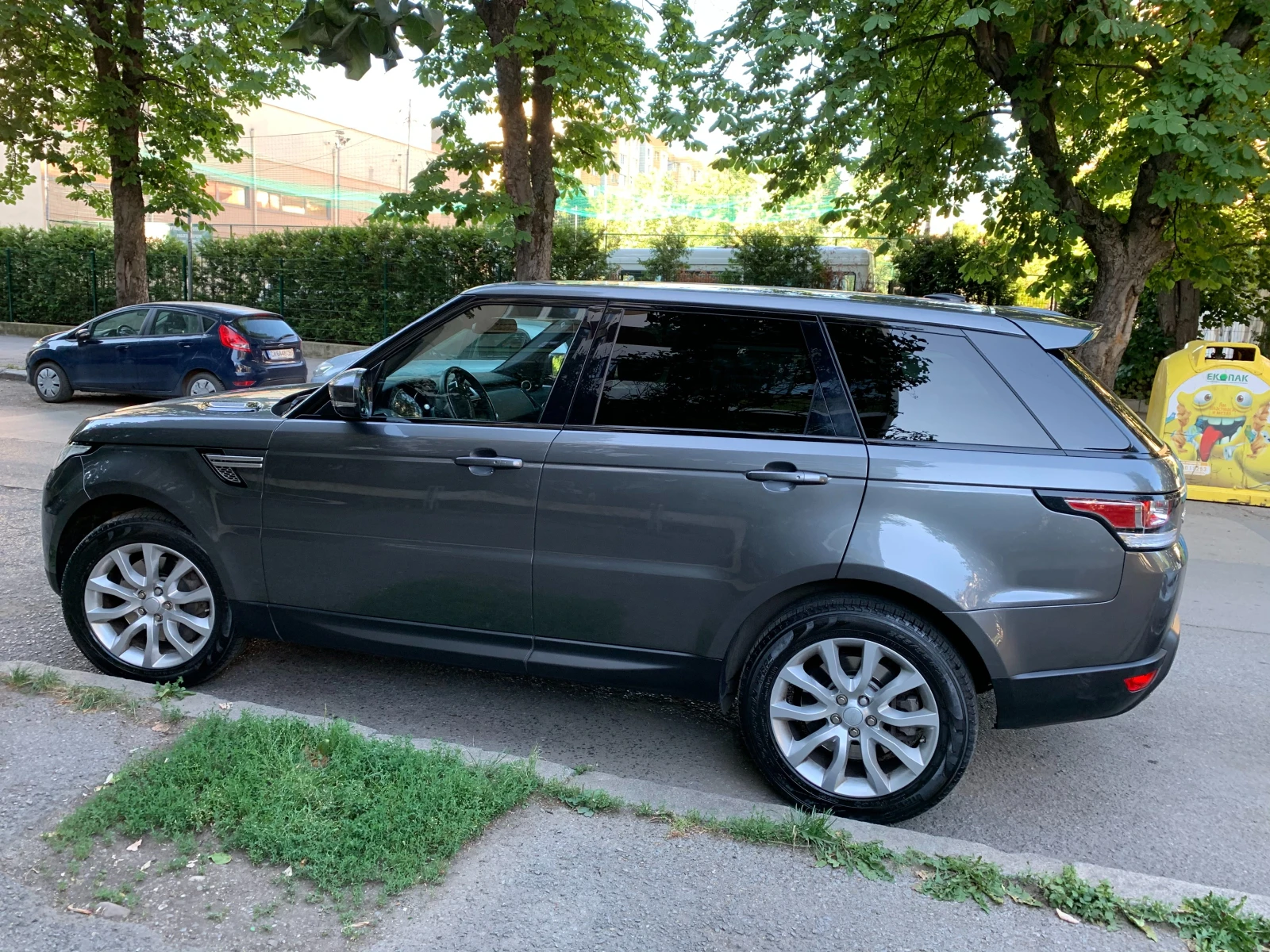 Land Rover Range Rover Sport HSE, снимка 3 - Автомобили и джипове - 56731975