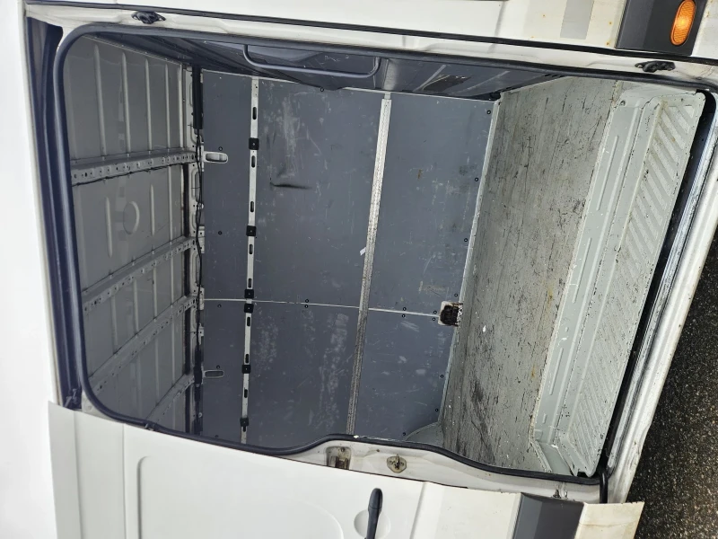 VW Crafter VW Crafter Макси база 2.0TDI Евро 5, снимка 8 - Бусове и автобуси - 53200985