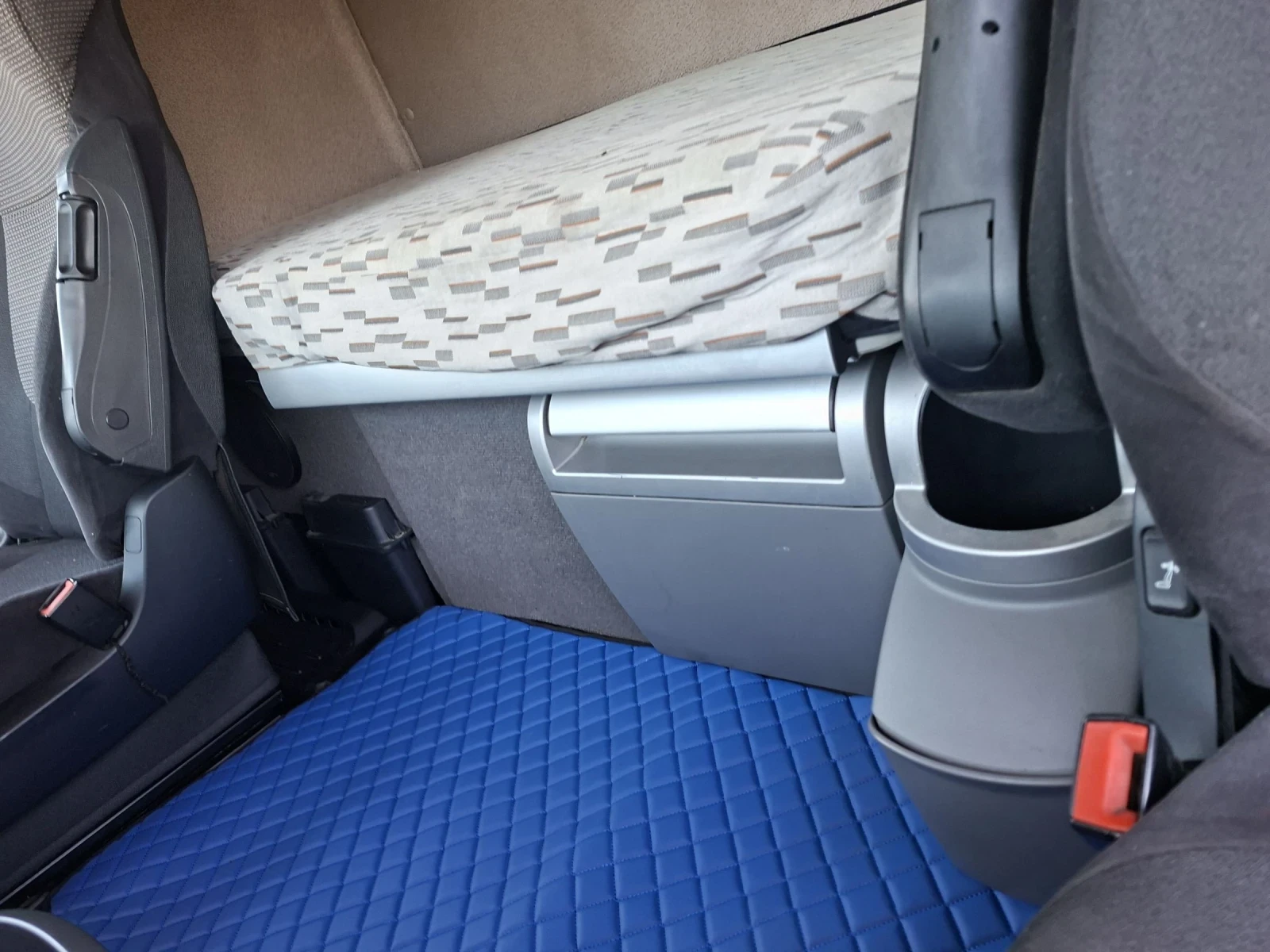 Daf FT XF 106  ЕВРО 6 2 БРОЯ - изображение 10